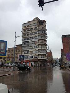 ORAN-La maison de 8 etages Au tir au pistolet